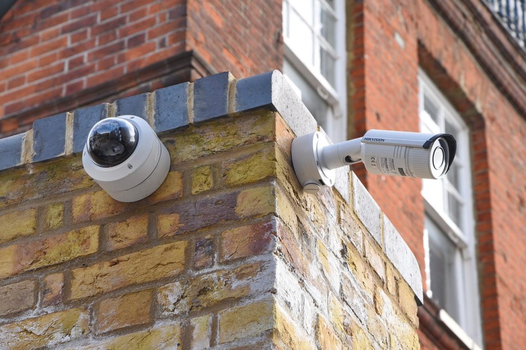 Sisteme de supraveghere video, control acces și alarmare